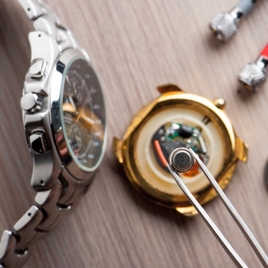 Guide complet: Comment changer la pile d'une montre? – NJ O'Clock
